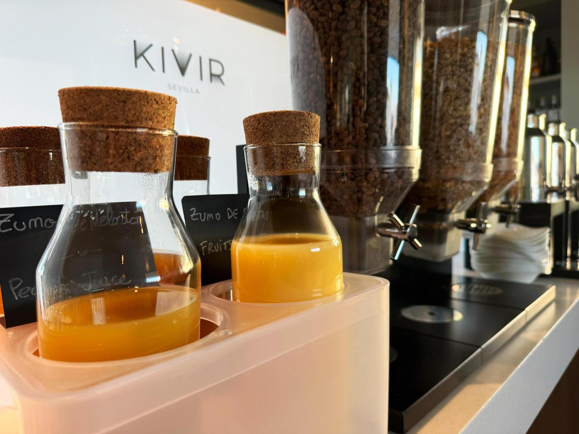 Hotel Kivir Siviglia Esterno foto